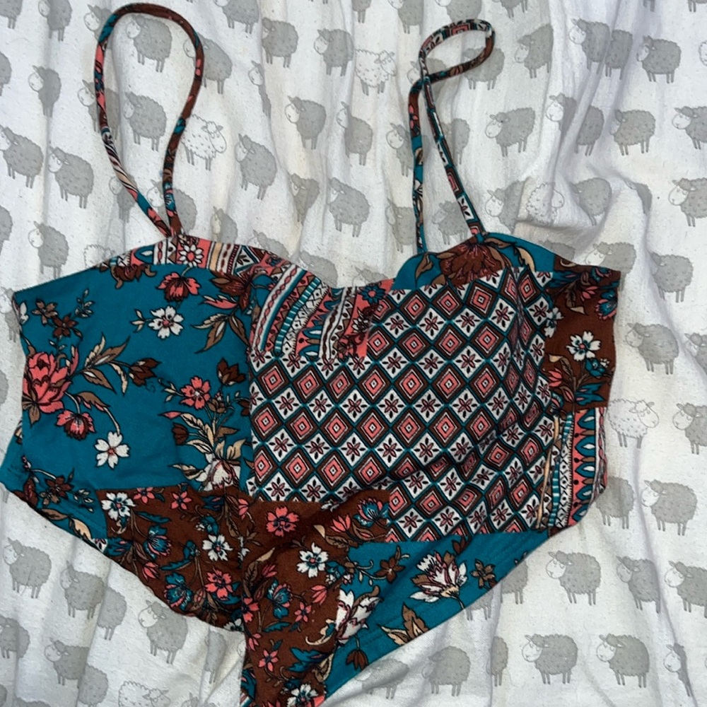 Crop top